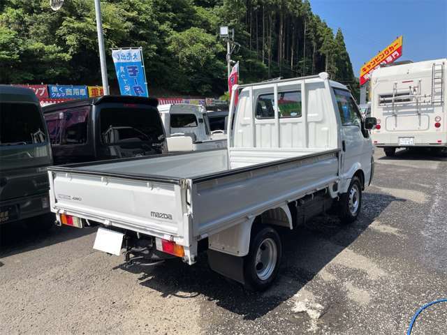 Mazda Bongo Truck 11