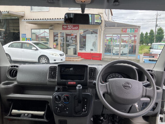 Nissan NV100 Clipper 11