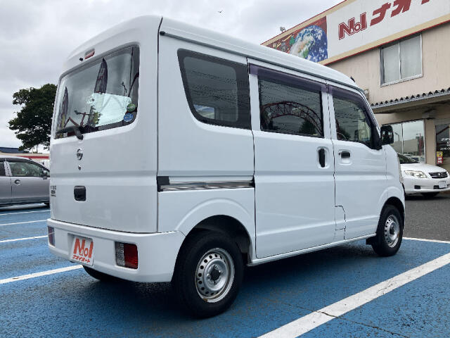 Nissan NV100 Clipper 5