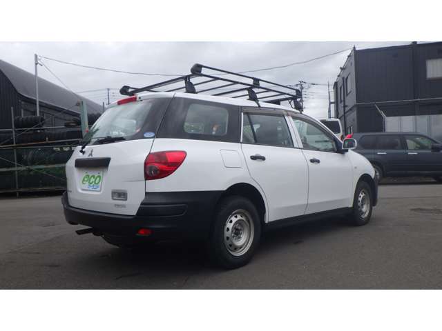 Mitsubishi ランサーカーゴ 6