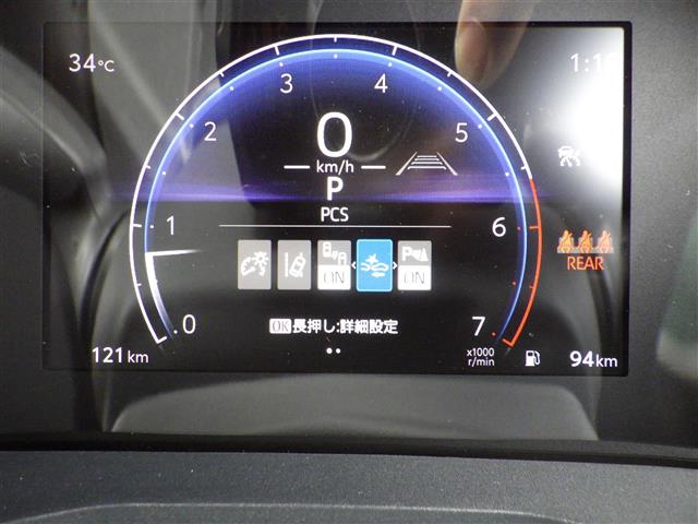 Toyota Land Cruiser FJ 12