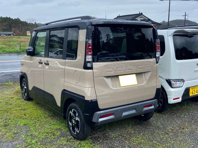 Mitsubishi Delica Mini 6