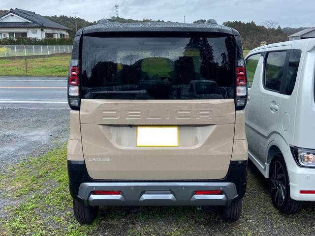 Mitsubishi Delica Mini 7