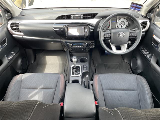 Toyota Hilux 4