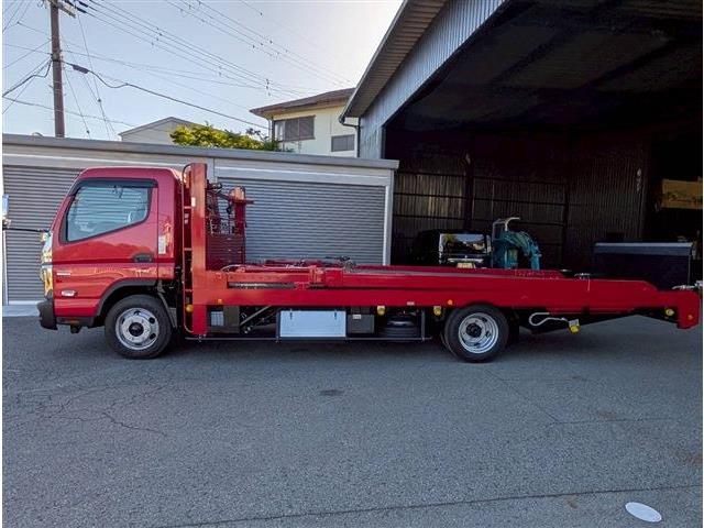Mitsubishi Fuso Canter 7