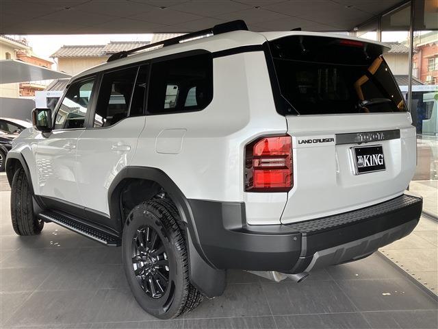 Toyota Land Cruiser 250 4