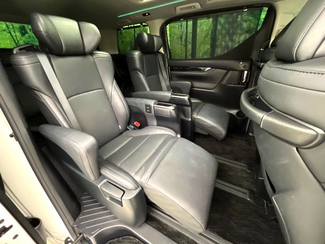 Toyota Alphard 10