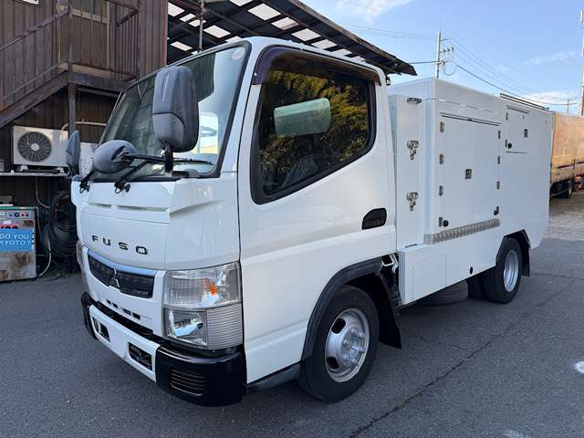 Mitsubishi Fuso Canter 7