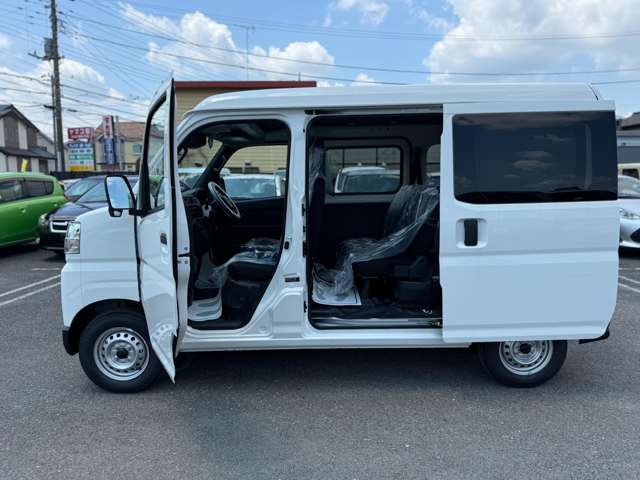 Daihatsu Hijet Cargo 8