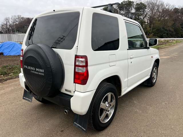 Mitsubishi Pajero Mini 2