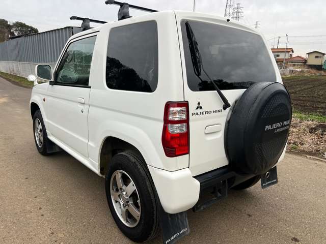 Mitsubishi Pajero Mini 7