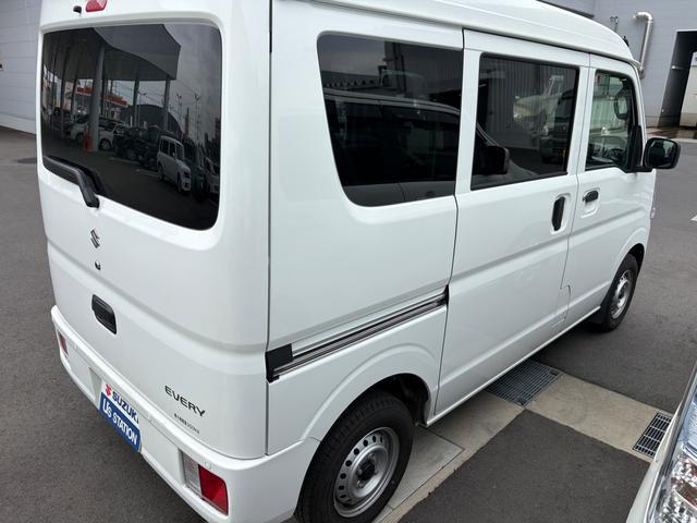 Suzuki Every 11