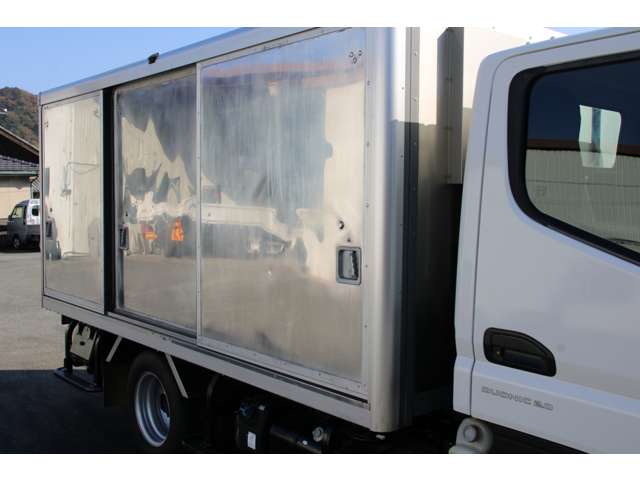 Mitsubishi Fuso Canter 11