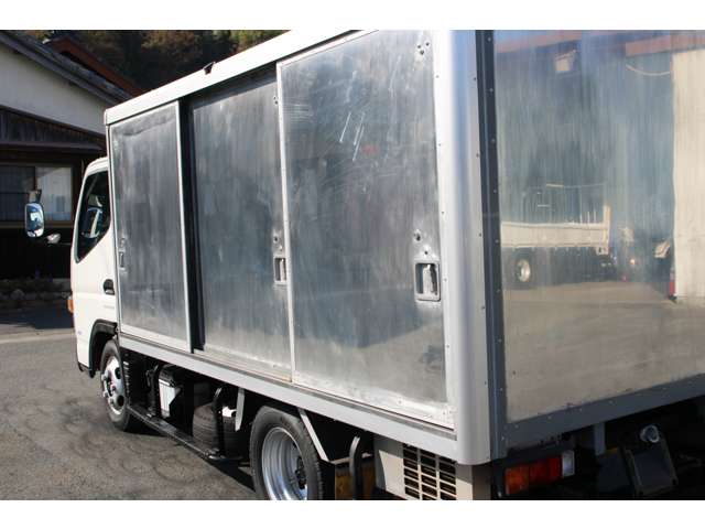 Mitsubishi Fuso Canter 12