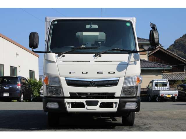 Mitsubishi Fuso Canter 2