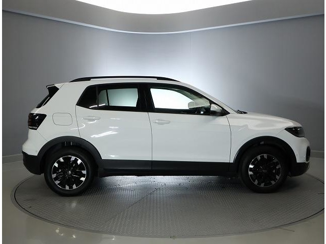 Volkswagen T-Cross 8