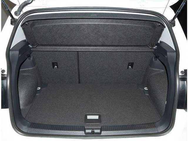 Volkswagen T-Cross 9