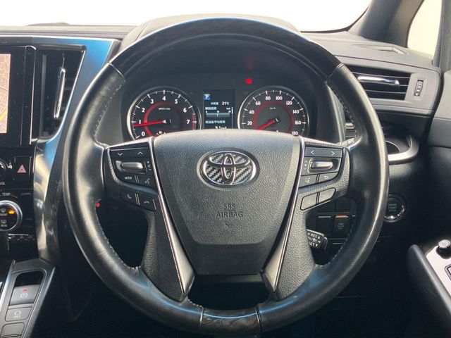 Toyota Vellfire 10