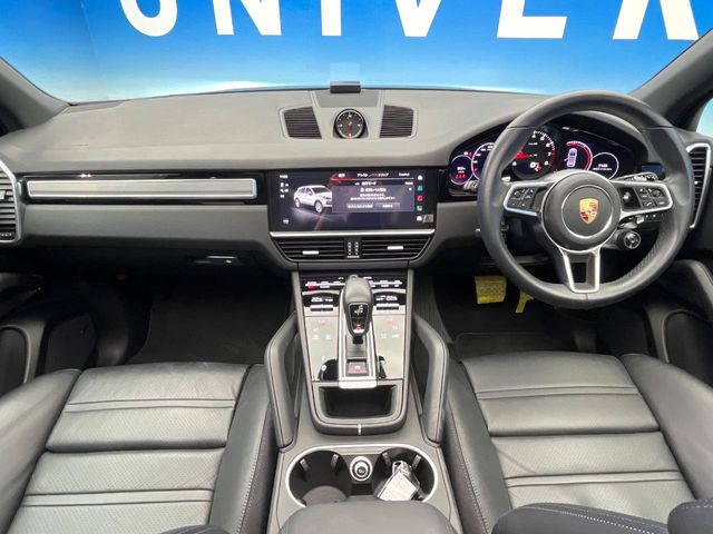 Porsche Cayenne 2