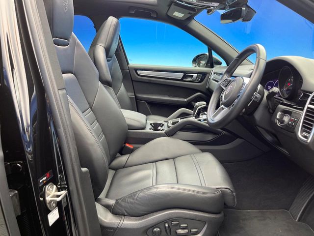 Porsche Cayenne 9