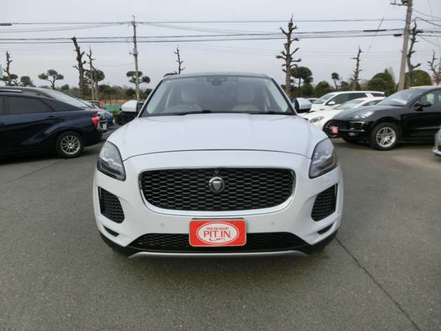 Jaguar E-Pace 3