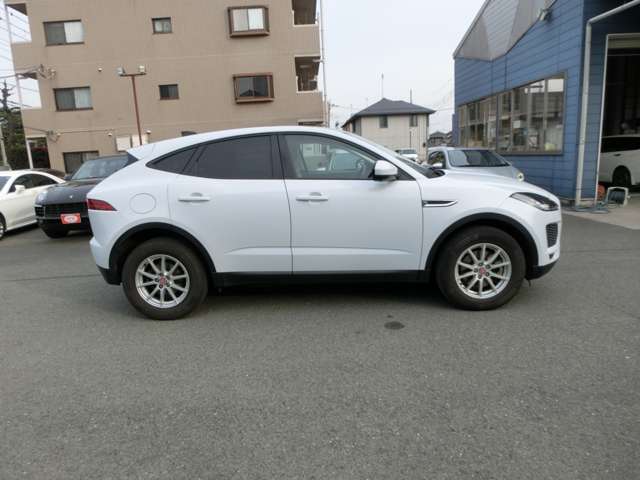 Jaguar E-Pace 5