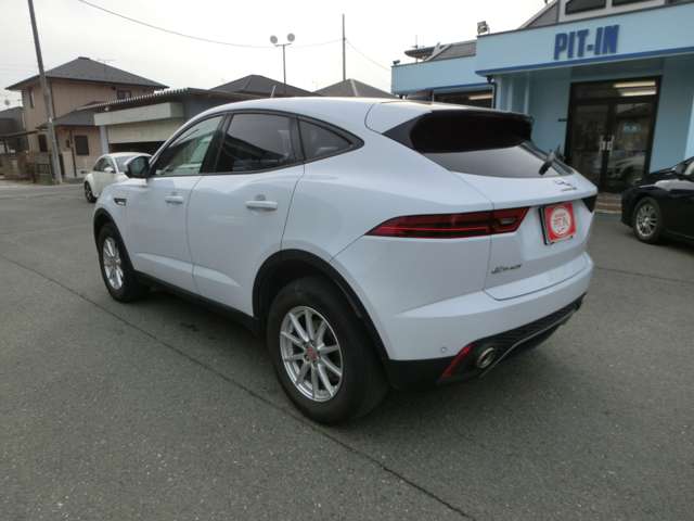 Jaguar E-Pace 8