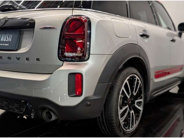 MINI Crossover 11