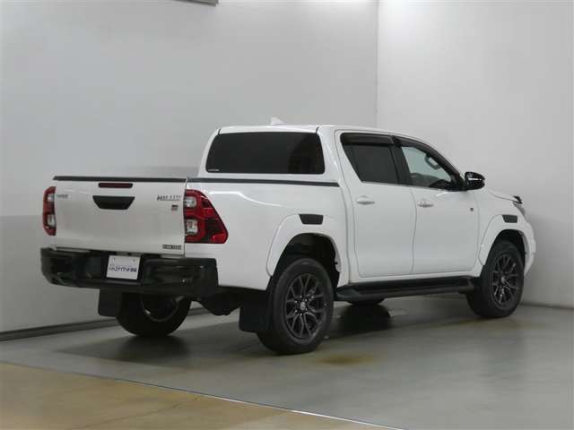 Toyota Hilux 5