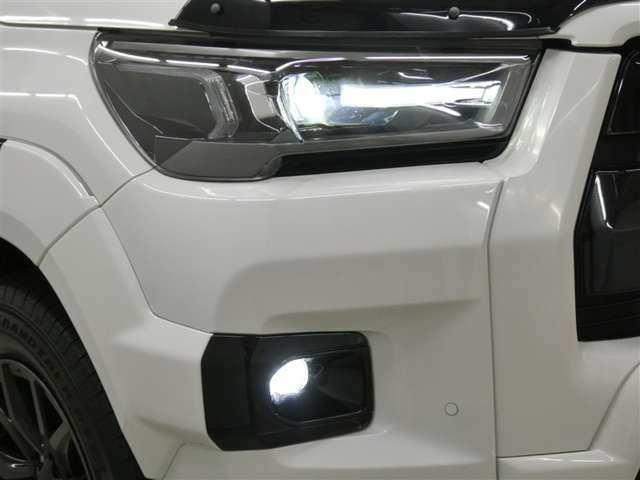 Toyota Hilux 9