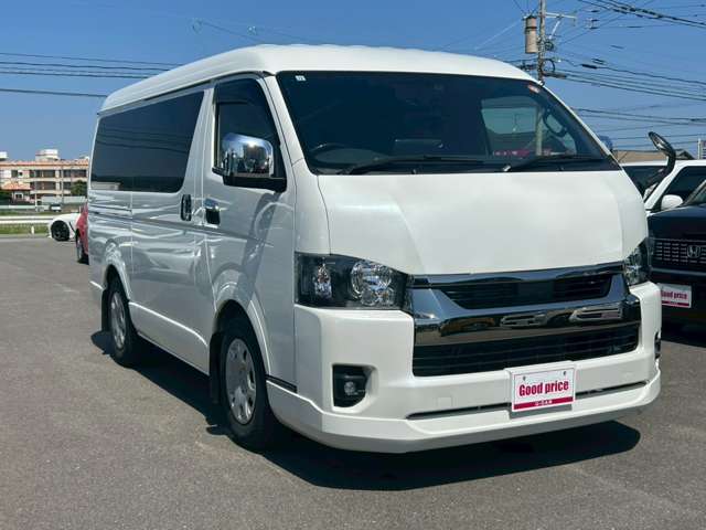 Toyota Hiace Van 8