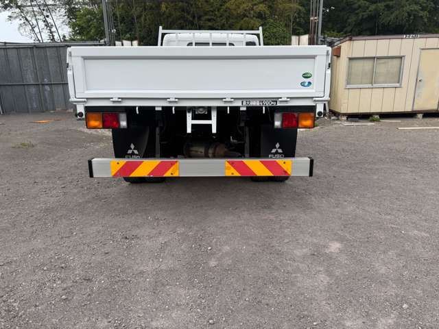 Mitsubishi Fuso Canter 8
