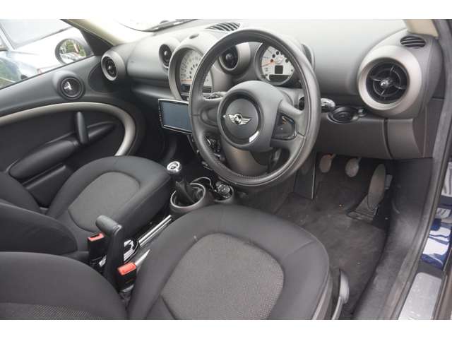 MINI Crossover 5