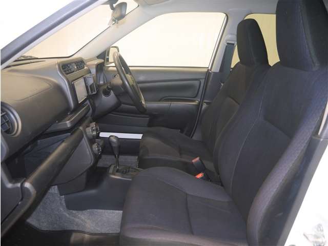 Toyota Succeed Van 9
