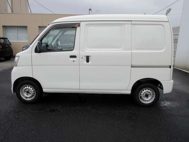 Daihatsu Hijet Cargo 9