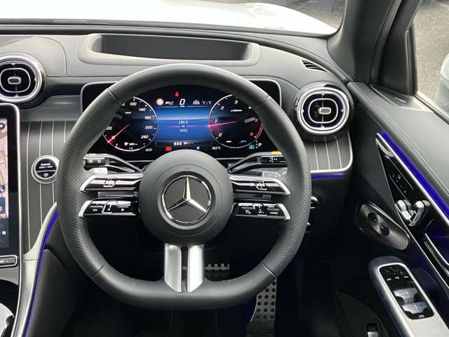 Mercedes-Benz GLC 11