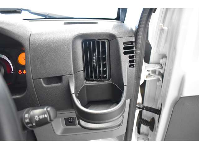 Mitsubishi Minicab EV 12