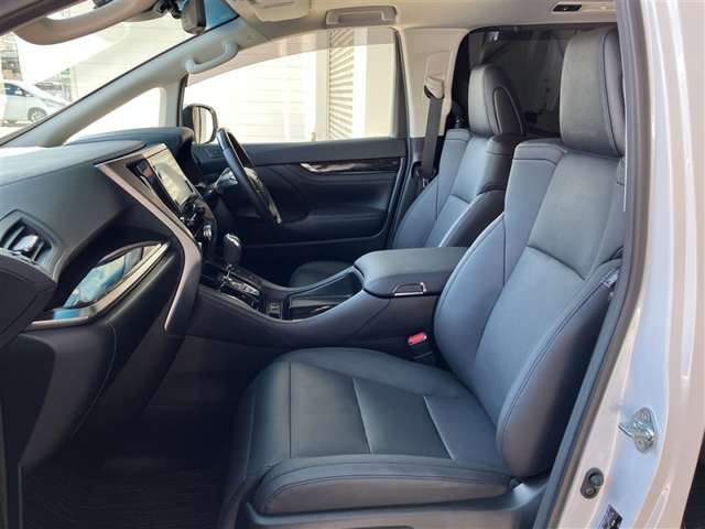 Toyota Alphard 11
