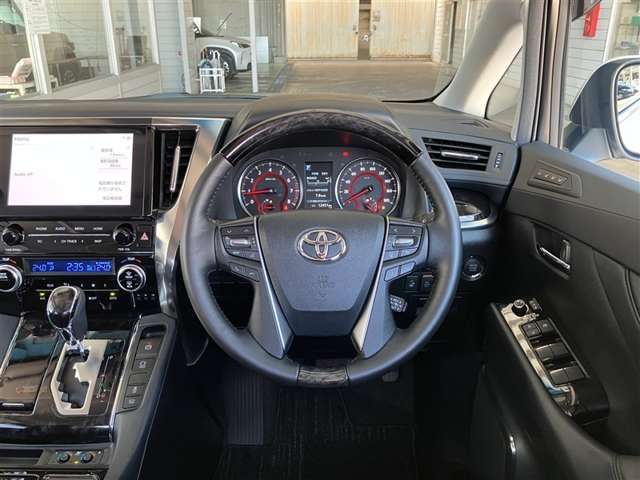 Toyota Alphard 7