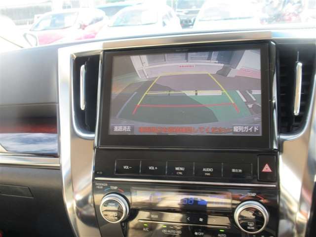 Toyota Vellfire 9