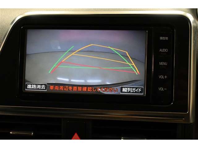 Toyota Sienta 8