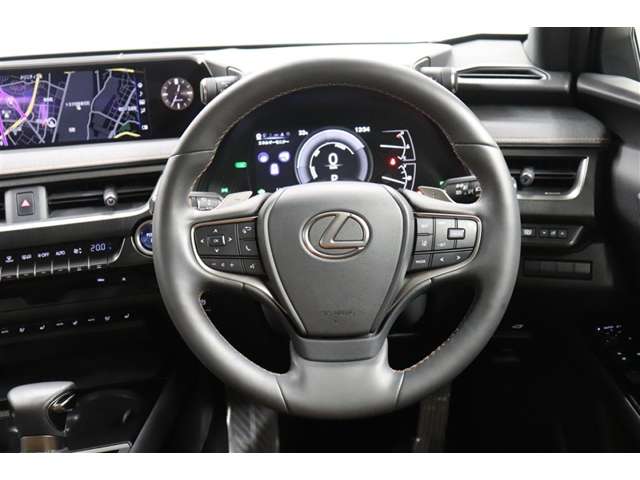 Lexus UX 9