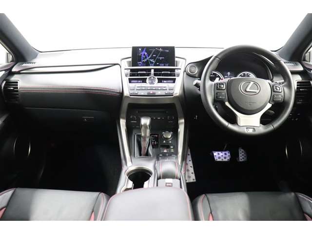 Lexus NX 8
