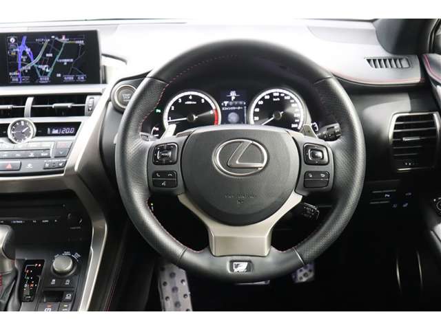 Lexus NX 9