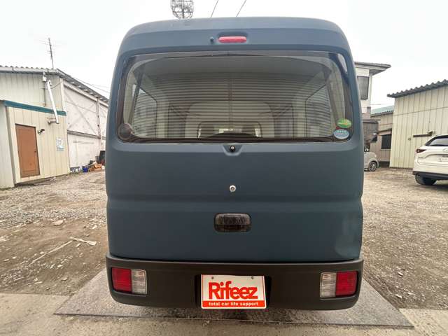 Mitsubishi Minicab Van 8