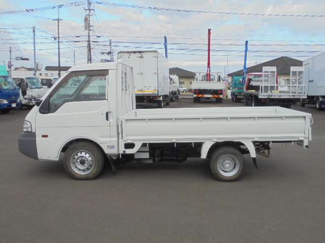 Nissan Vanette 2