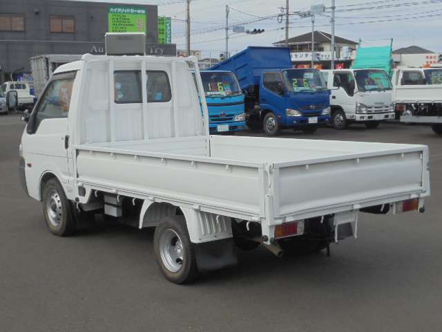 Nissan Vanette 7