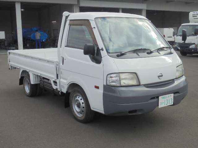 Nissan Vanette 9