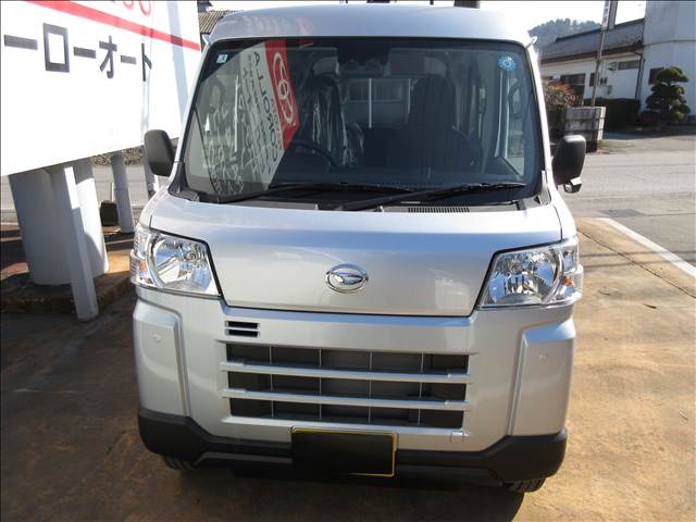 Daihatsu Hijet Cargo 4