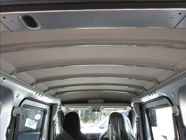 Daihatsu Hijet Cargo 8